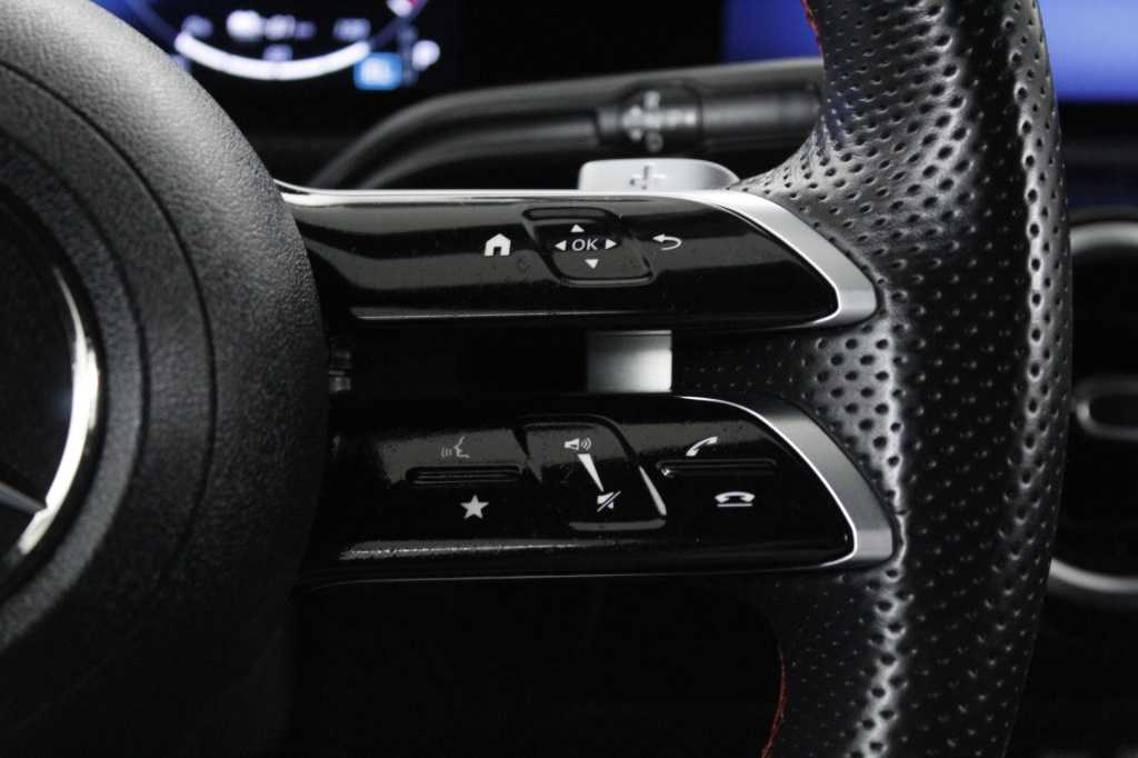 mercedes-benz-classe-a-2025-hibrido-1332cc