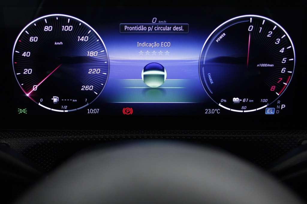mercedes-benz-classe-a-2025-hibrido-1332cc