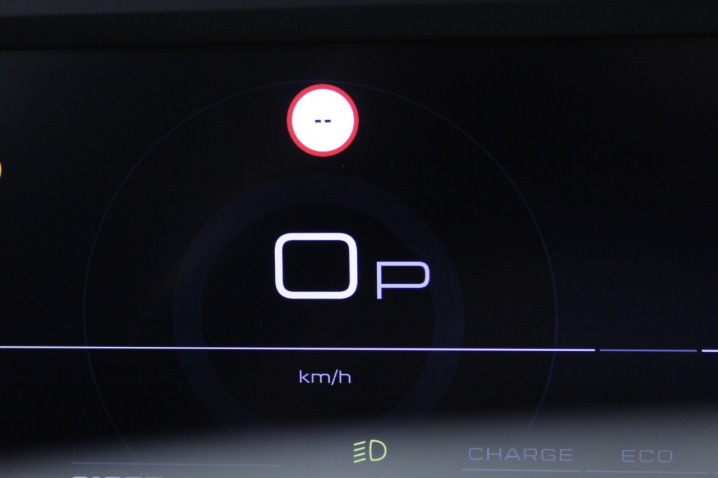 peugeot-5008-2025-hibrido-1199cc