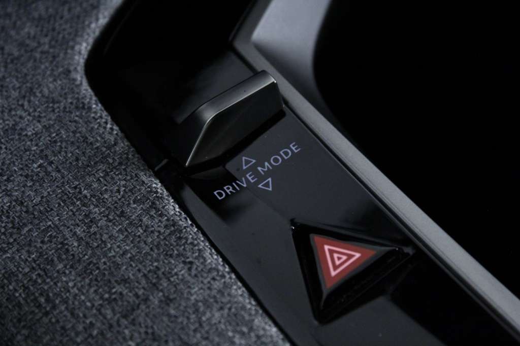 peugeot-5008-2025-hibrido-1199cc
