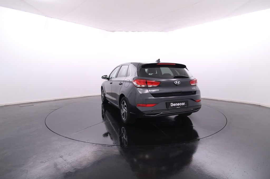 hyundai-i30-2024-gasolina-998cc