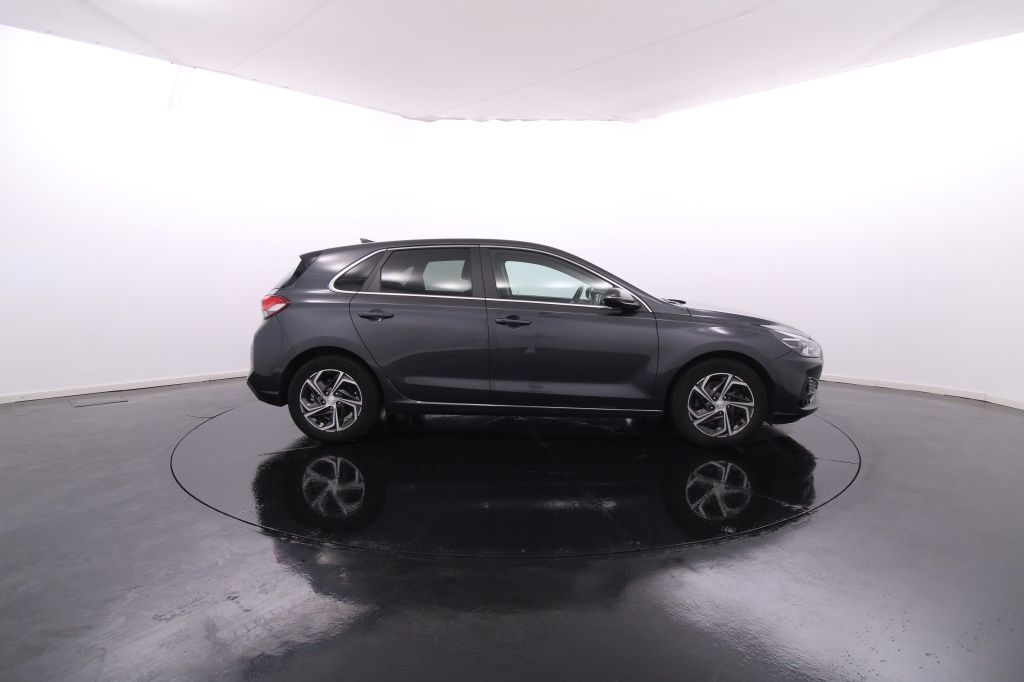 hyundai-i30-2024-gasolina-998cc