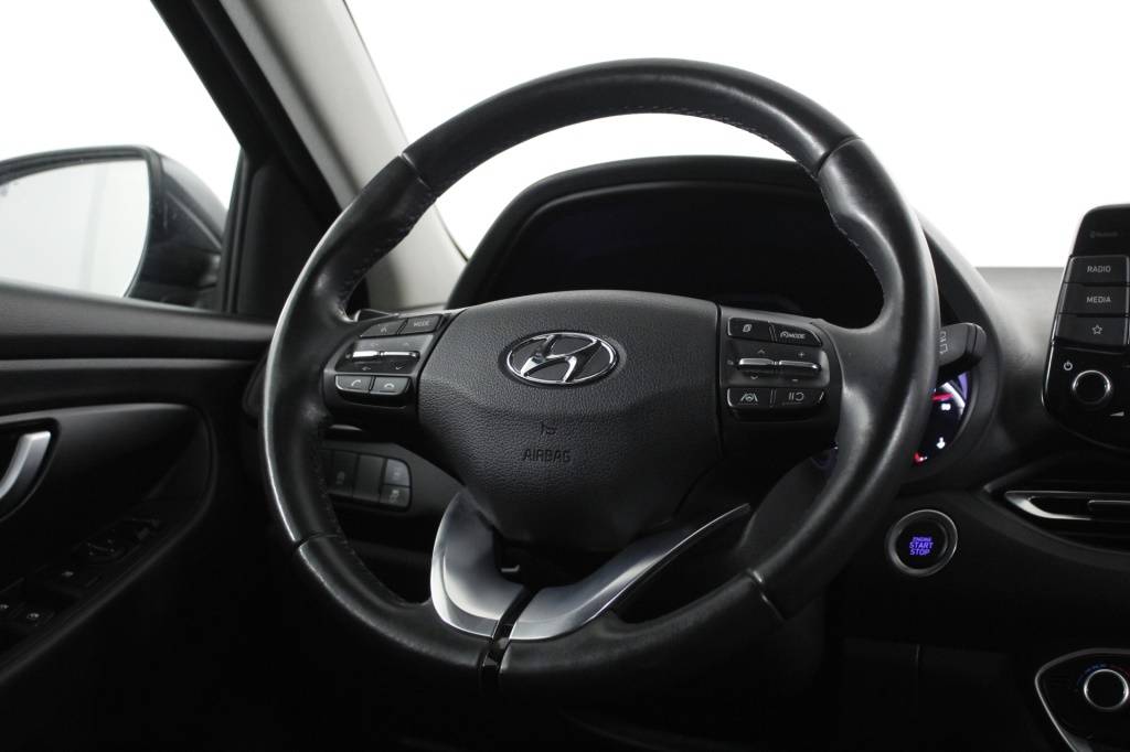 hyundai-i30-2024-gasolina-998cc