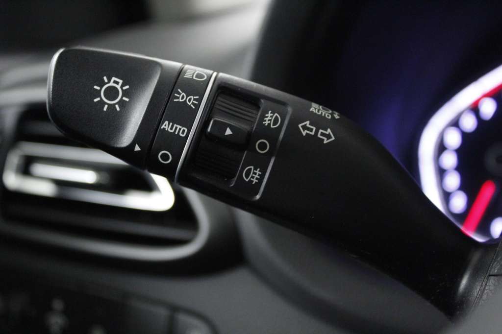 hyundai-i30-2024-gasolina-998cc