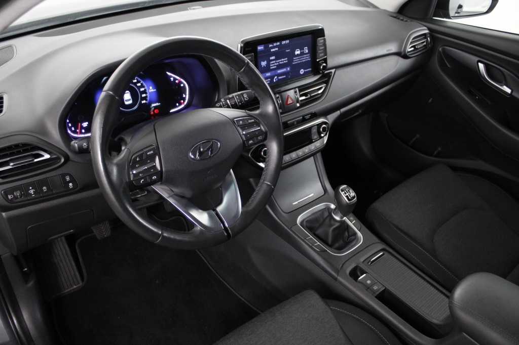 hyundai-i30-2024-gasolina-998cc