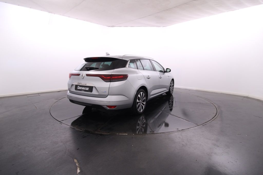 renault-megane-sport-tourer-2022-hibrido-1598cc