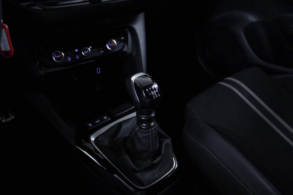 opel-corsa-2024-gasolina-1199cc