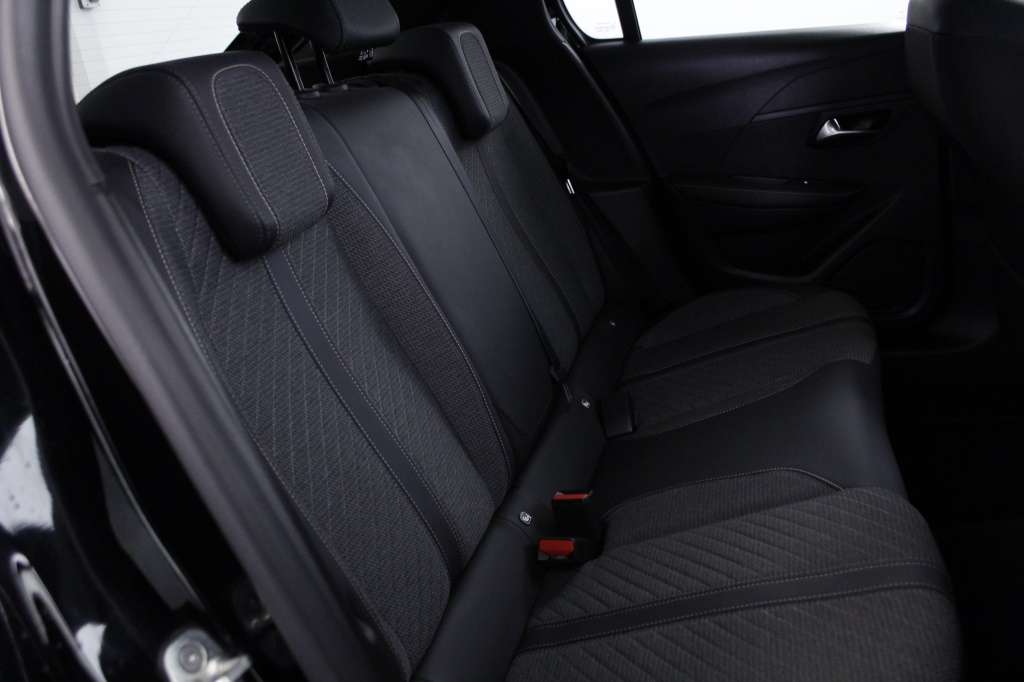 peugeot-208-2025-hibrido-1199cc
