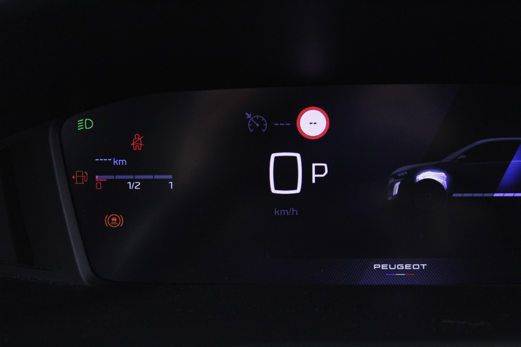 peugeot-208-2025-hibrido-1199cc