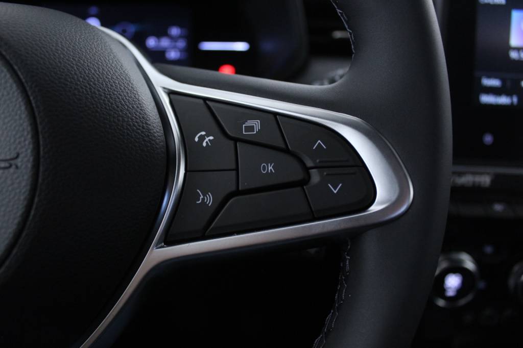 mitsubishi-colt-2024-gasolina-999cc