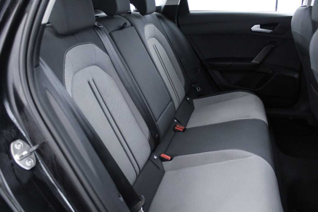 seat-leon-st-2024-gasolina-999cc