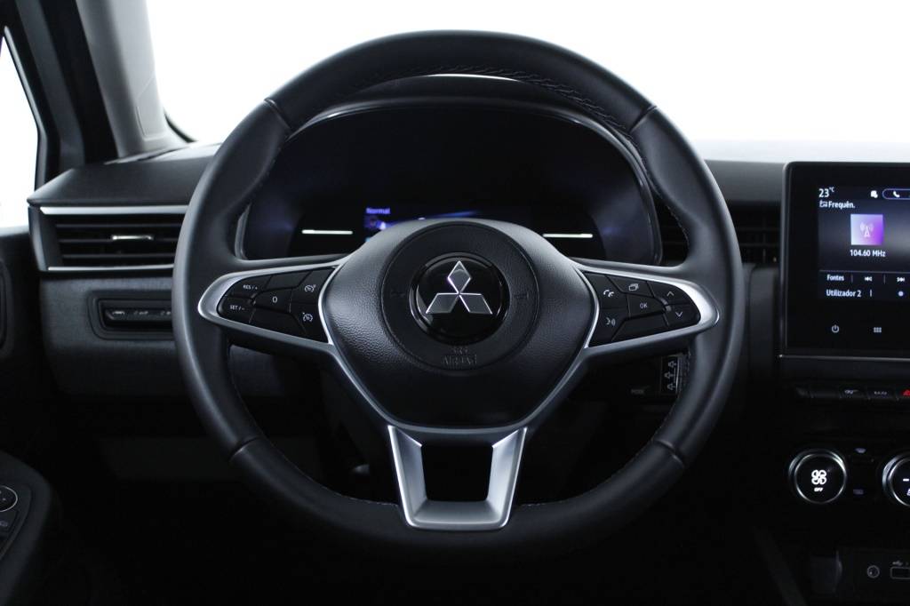 mitsubishi-colt-2024-gasolina-999cc