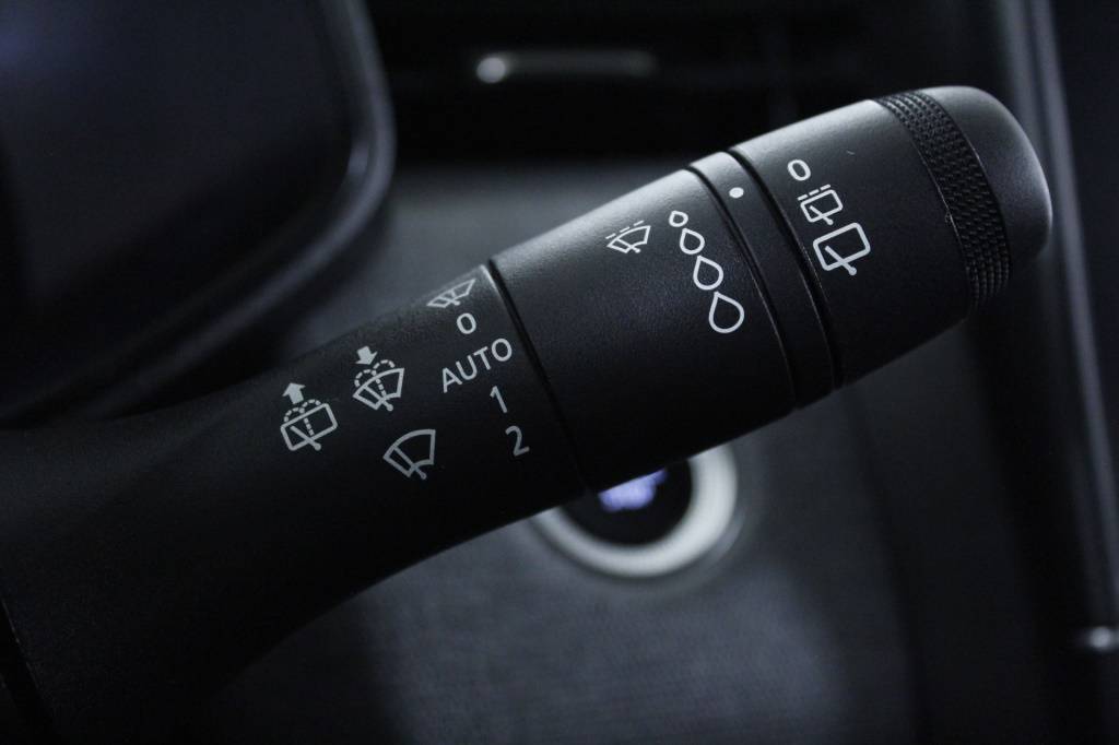 mitsubishi-colt-2024-gasolina-999cc