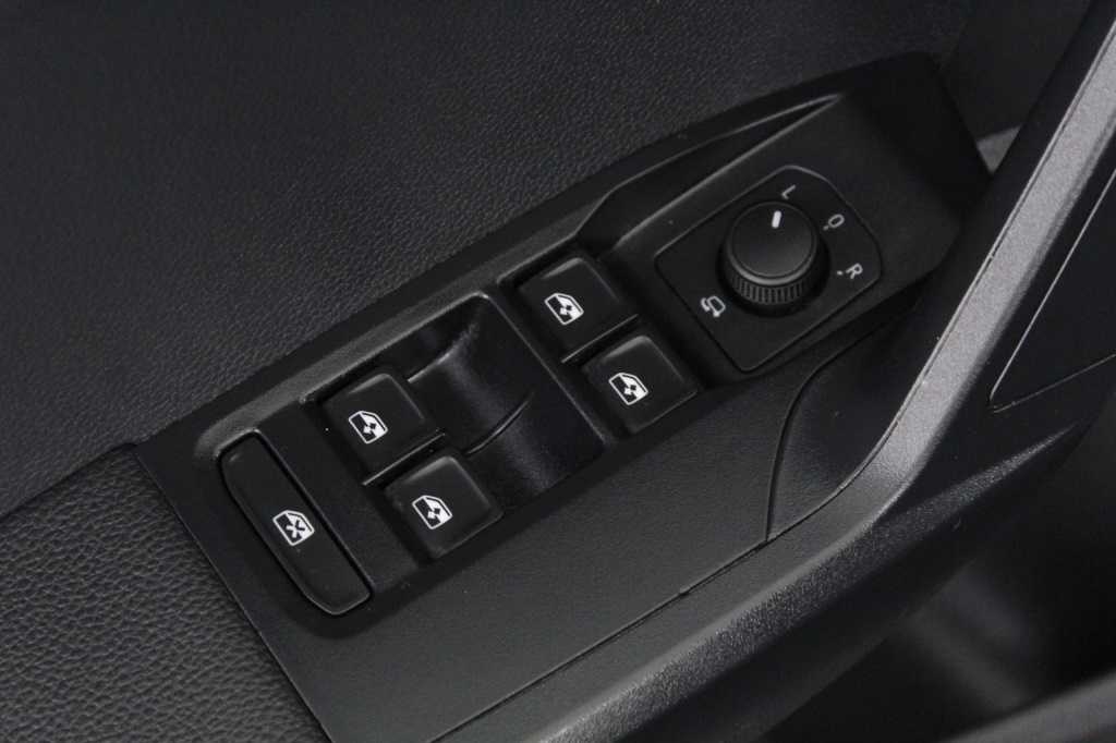 seat-ibiza-2025-gasolina-999cc