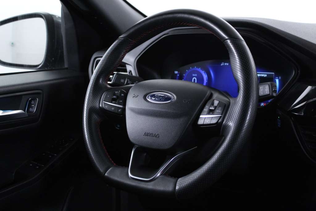 ford-kuga-2022-gasolina-1496cc