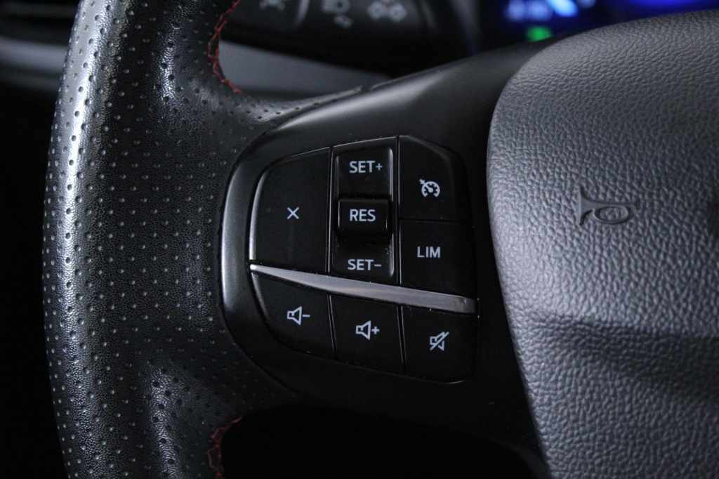 ford-kuga-2022-gasolina-1496cc