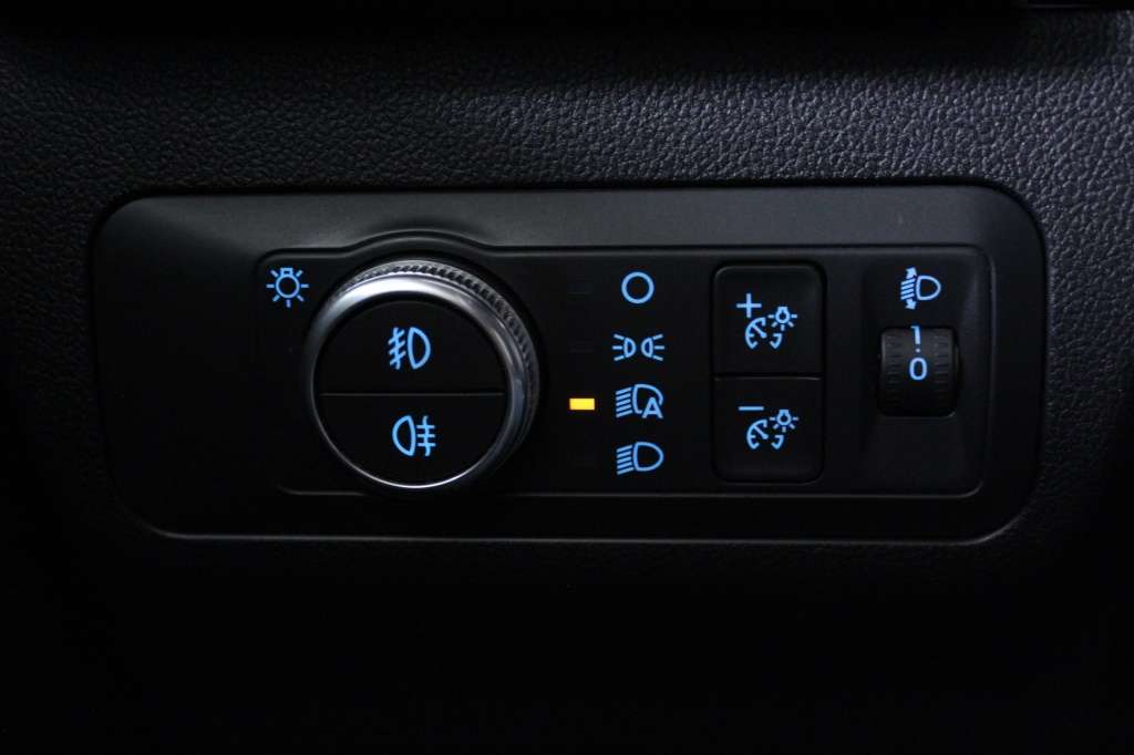 ford-kuga-2022-gasolina-1496cc