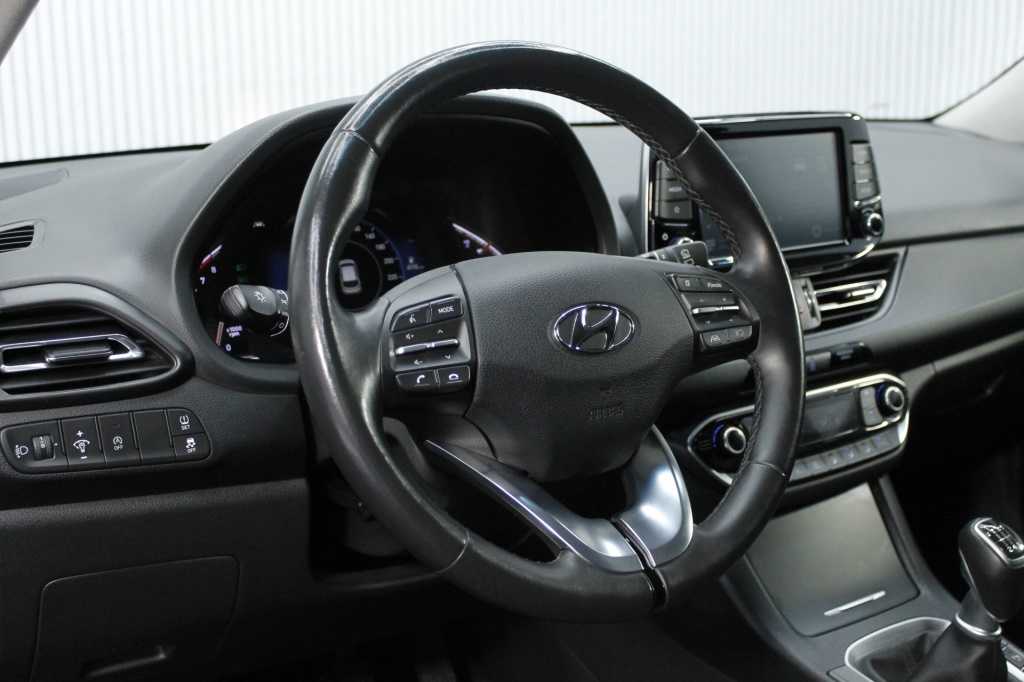 hyundai-i30-2024-gasolina-998cc