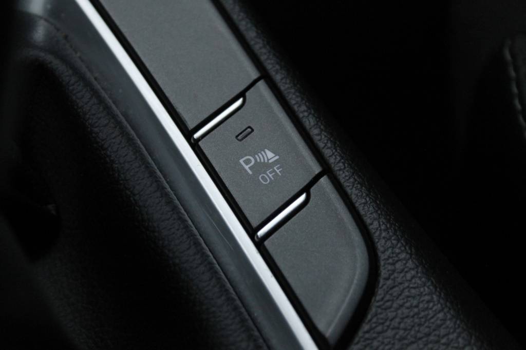 hyundai-i30-2024-gasolina-998cc
