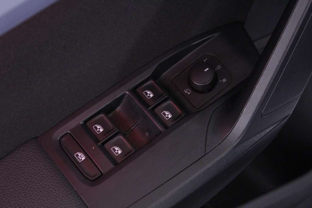 seat-ibiza-2024-gasolina-999cc