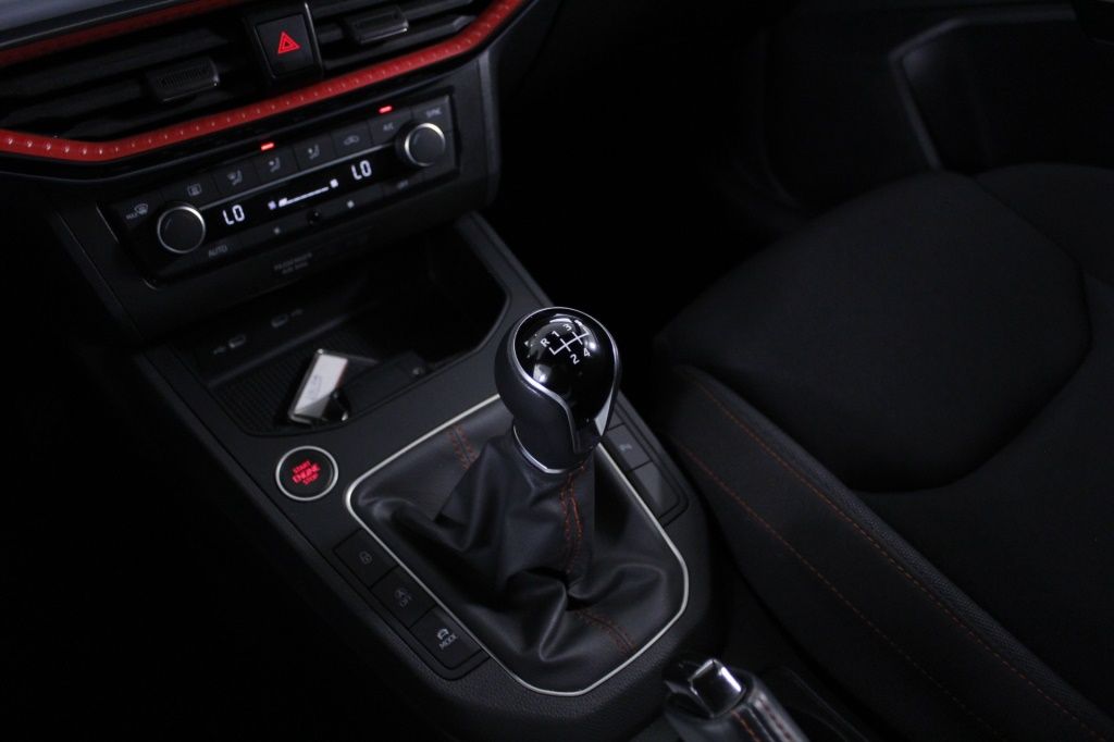 seat-ibiza-2024-gasolina-999cc