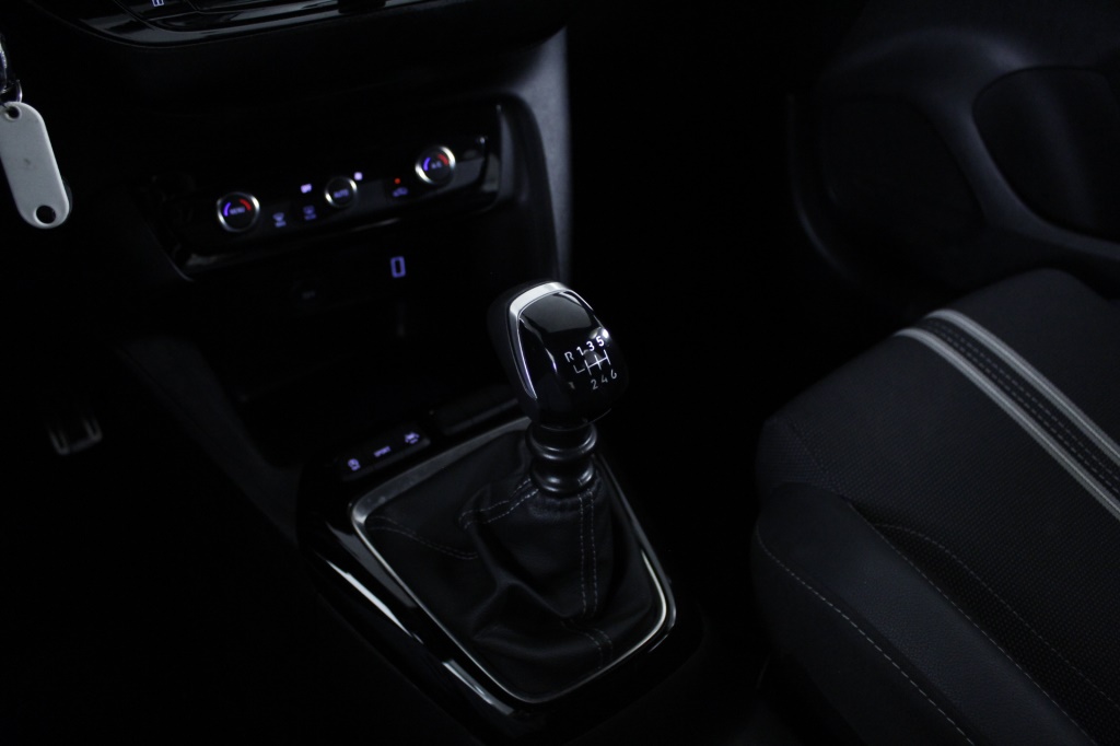 opel-corsa-2024-gasolina-1199cc