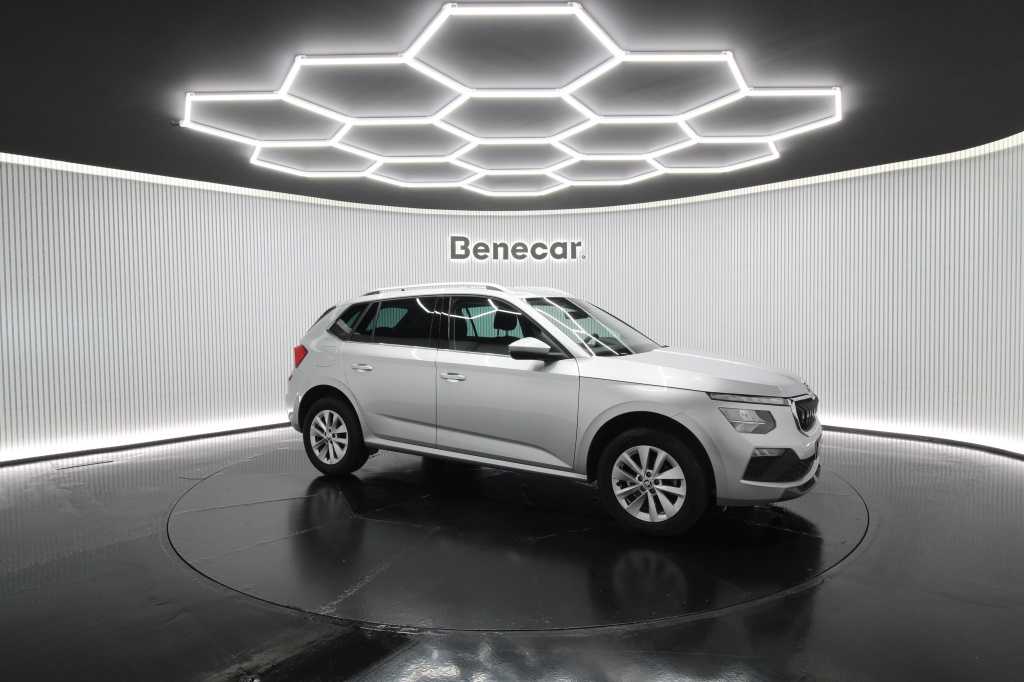 skoda-kamiq-2024-gasolina-999cc