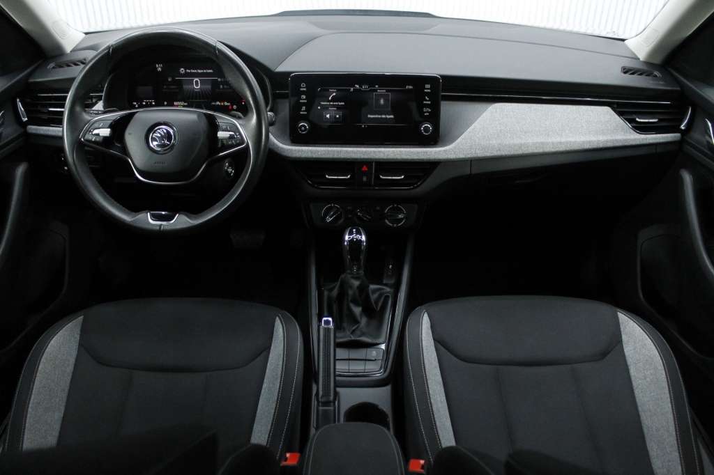 skoda-kamiq-2024-gasolina-999cc