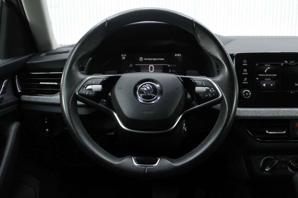 skoda-kamiq-2024-gasolina-999cc