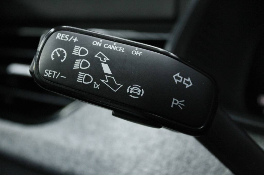 skoda-kamiq-2024-gasolina-999cc