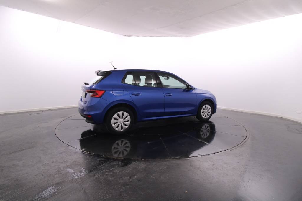 skoda-fabia-2023-gasolina-999cc