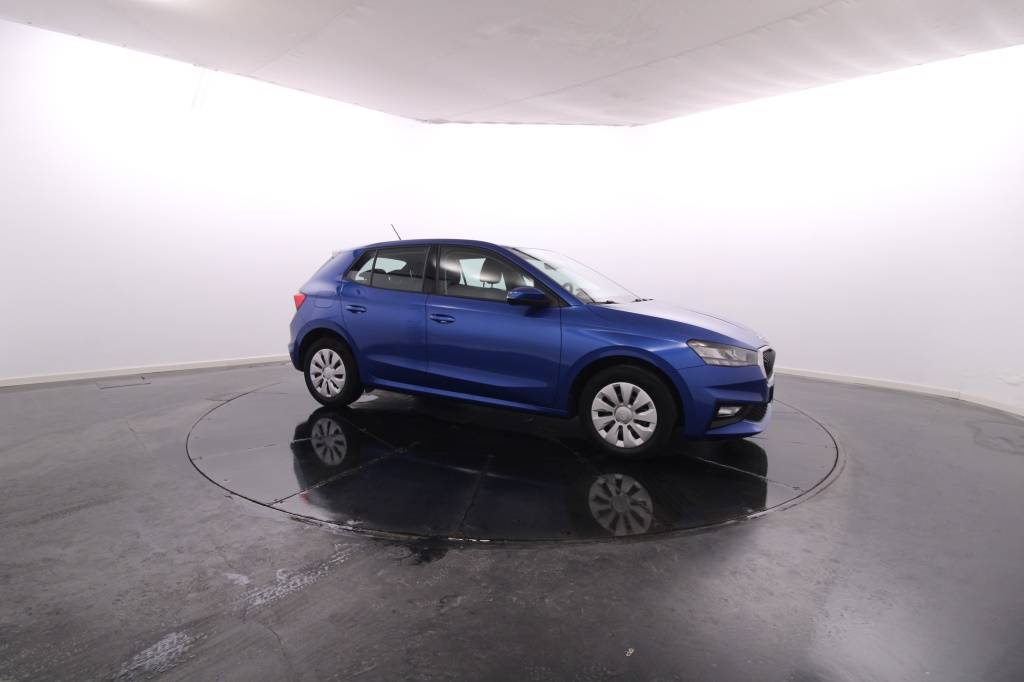 skoda-fabia-2023-gasolina-999cc