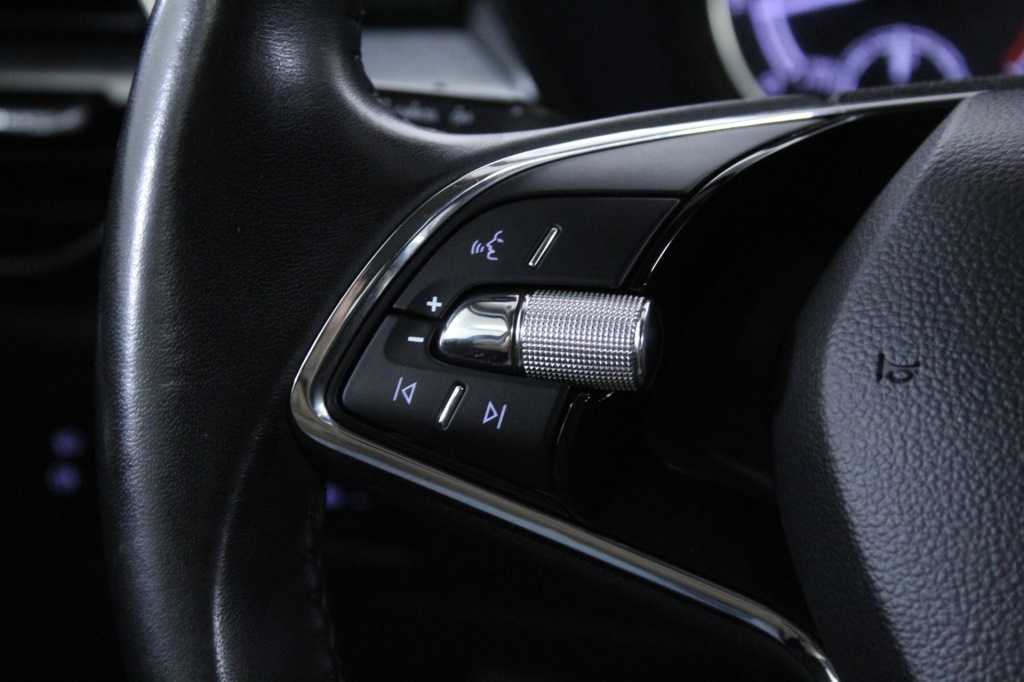 skoda-fabia-2023-gasolina-999cc