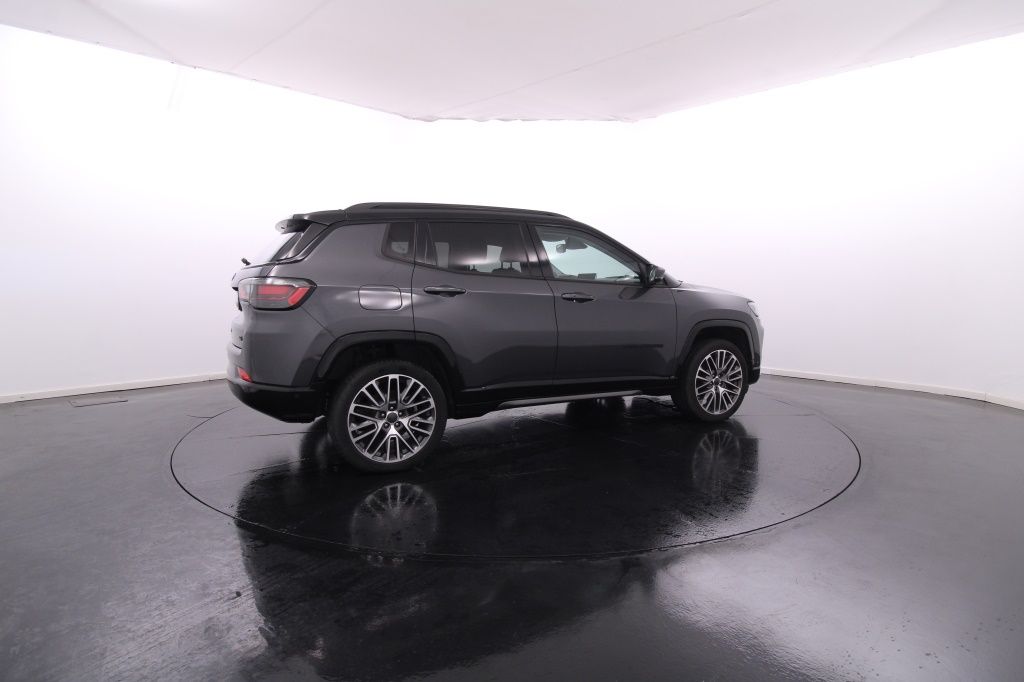 jeep-compass-2024-hibrido-1332cc