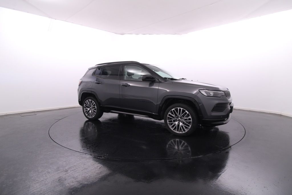 jeep-compass-2024-hibrido-1332cc