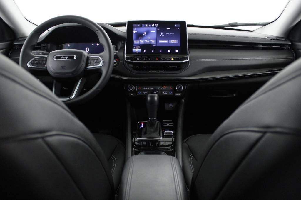 jeep-compass-2024-hibrido-1332cc