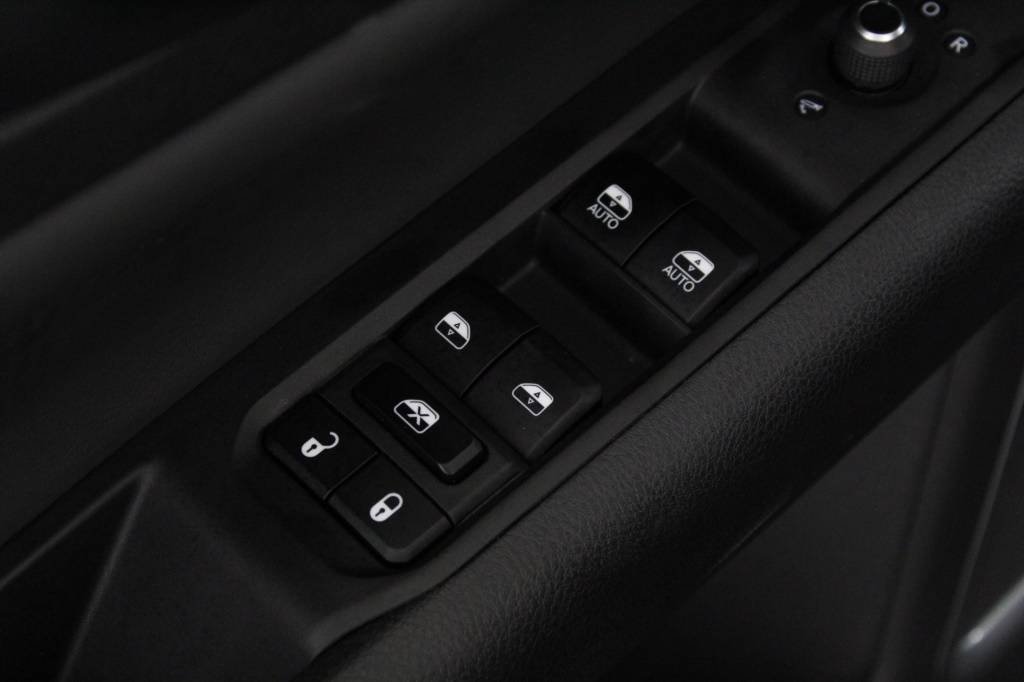 jeep-compass-2024-hibrido-1332cc