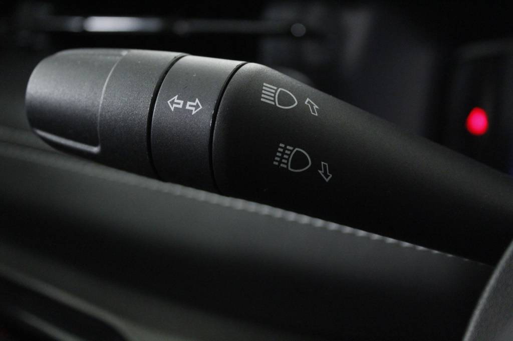 jeep-compass-2024-hibrido-1332cc