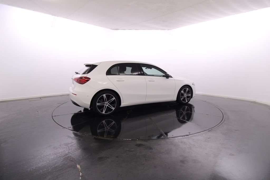 mercedes-benz-classe-a-2024-diesel-1950cc