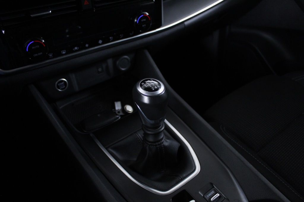 nissan-qashqai-2023-hibrido-1332cc
