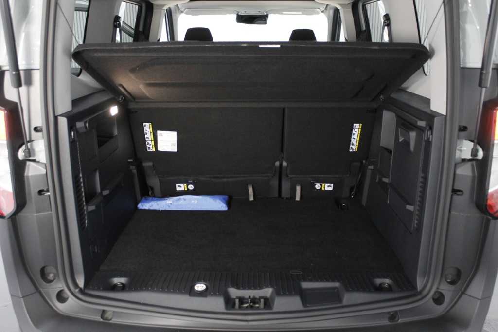 ford-tourneo-2026-eletrico-267cc