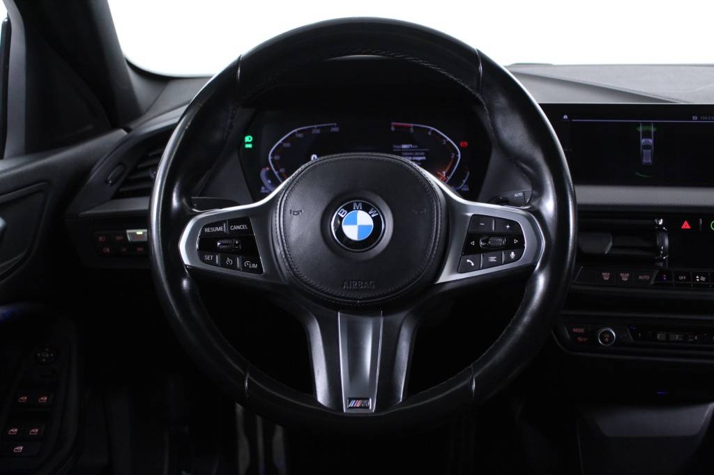 bmw-serie-1-2023-diesel-1496cc