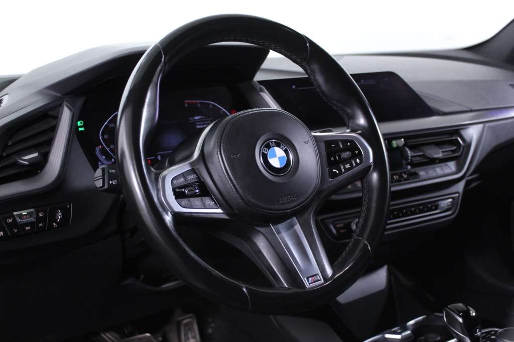 bmw-serie-1-2023-diesel-1496cc