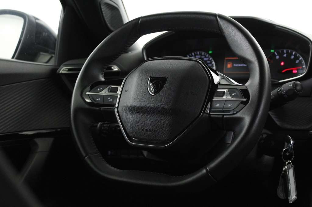 peugeot-2008-2024-gasolina-1199cc