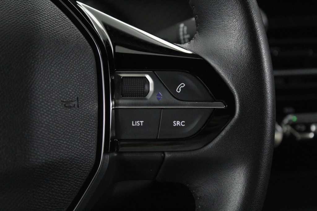 peugeot-2008-2024-gasolina-1199cc