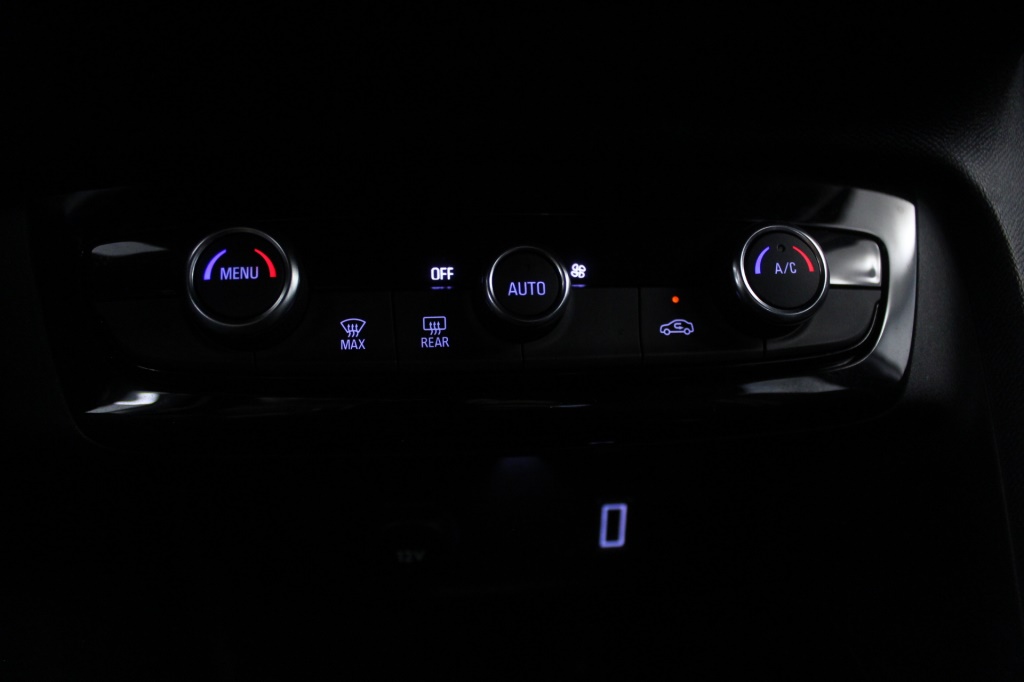 opel-corsa-2024-gasolina-1199cc
