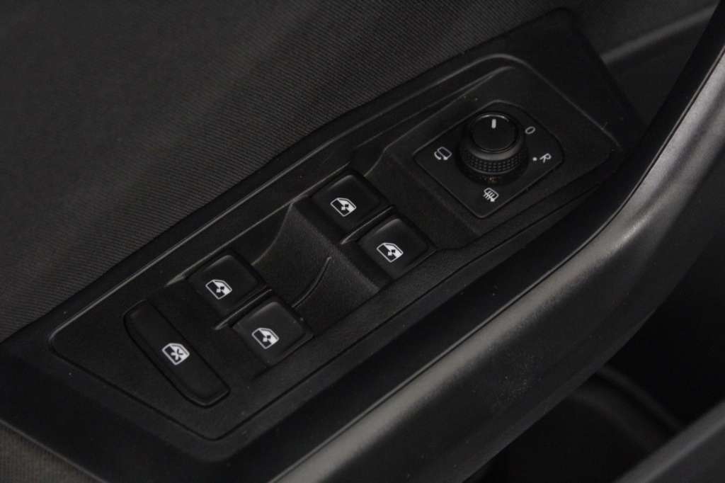 volkswagen-t-roc-2025-gasolina-999cc