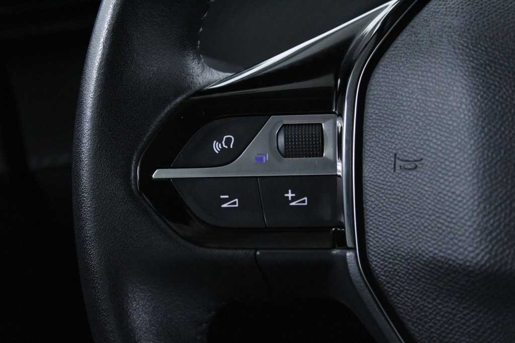 peugeot-208-2024-gasolina-1199cc