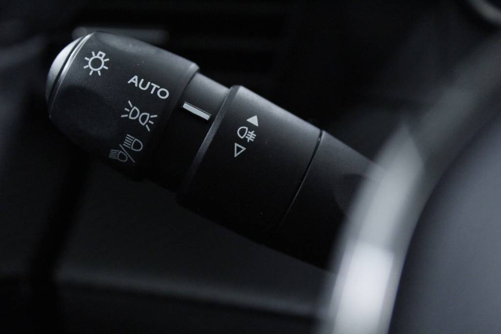 peugeot-208-2024-gasolina-1199cc