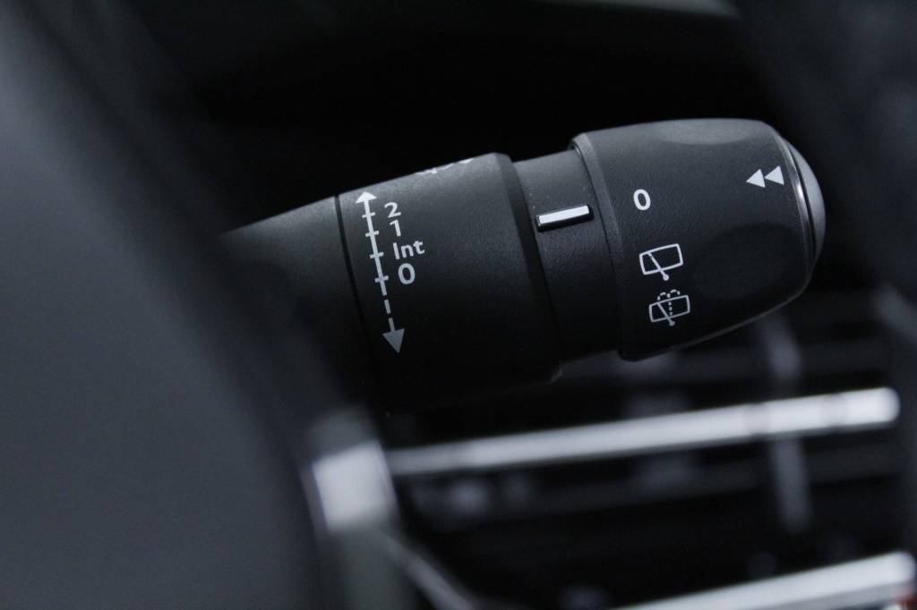 peugeot-208-2024-gasolina-1199cc
